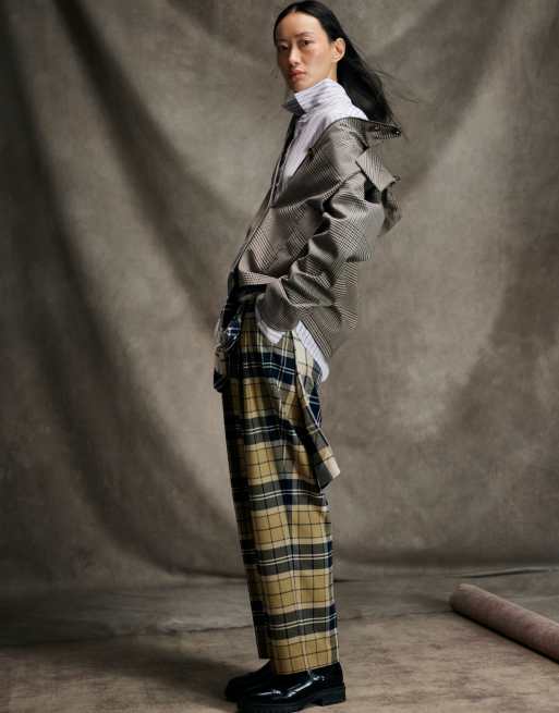 Barbour Delilah straight leg tartan check trousers in beige, 2 of 6
