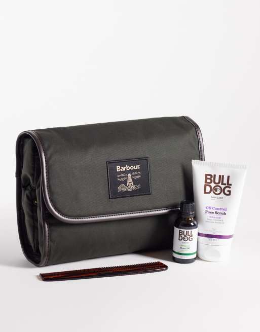 Barbour dry wax hanging logo washbag in green, 3 of 4