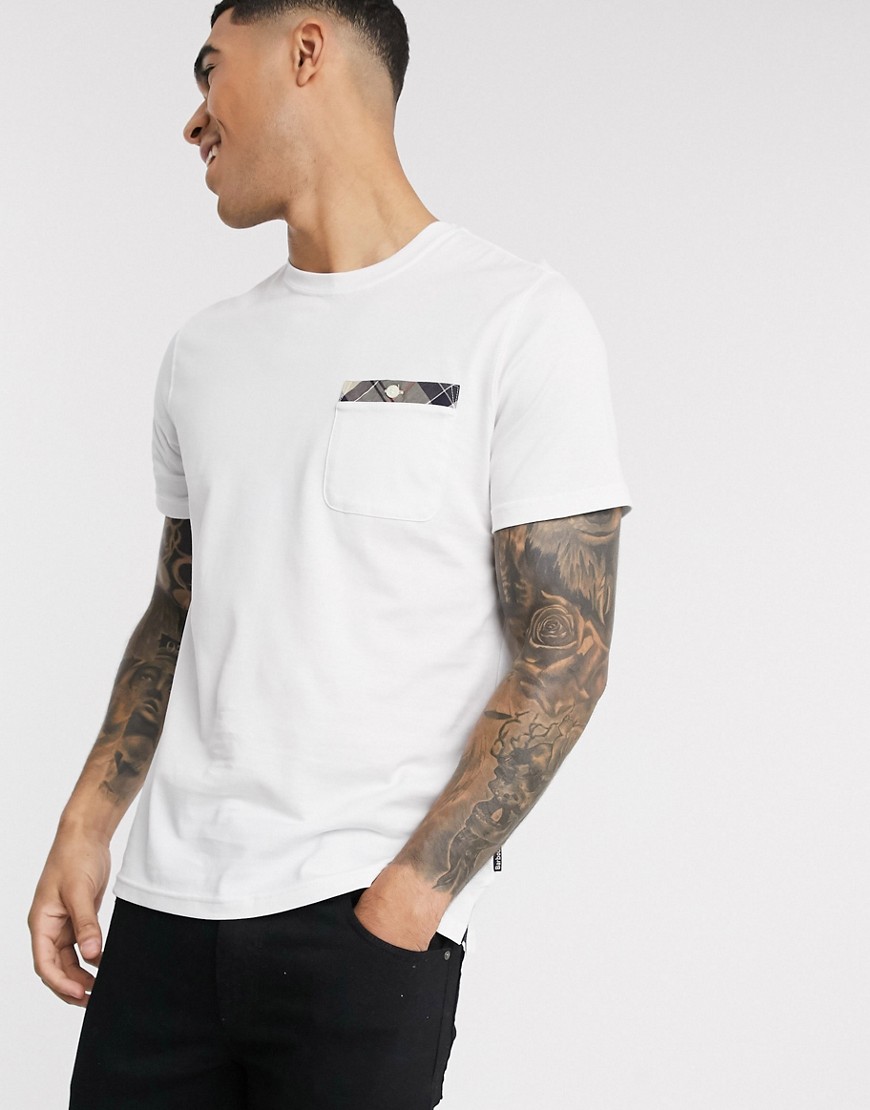 Barbour - Durness - T-shirt bianca con tasca scozzese-Bianco