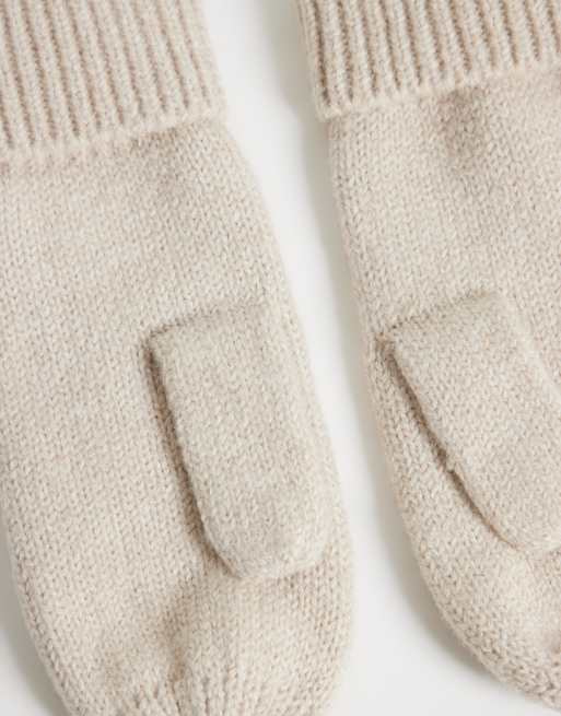 Barbour Elsdon cable knit mittens in beige, 2 of 3