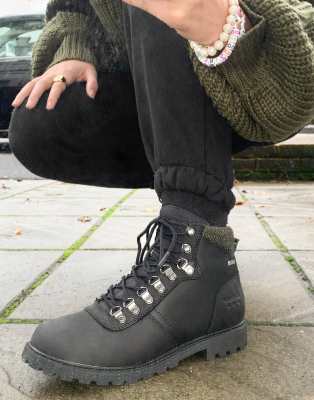 barbour waterproof boots