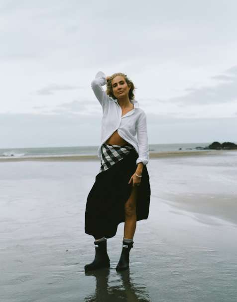 Barbour Elsie midi skirt in black - view 1