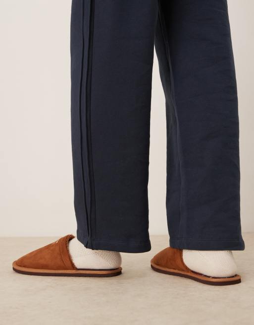 Barbour Everitt mule slippers in camel