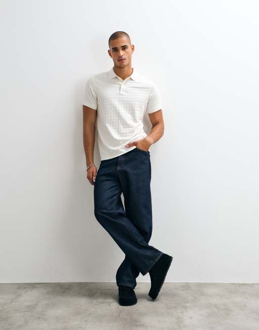 Barbour Faversham short sleeve tailored logo textured polo shirt in white, 2 of 5