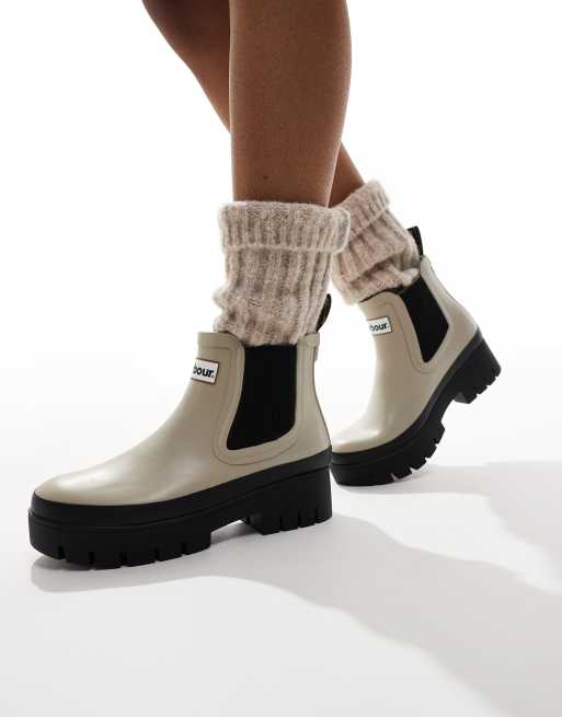 Barbour Halton gumboots in light sand / black