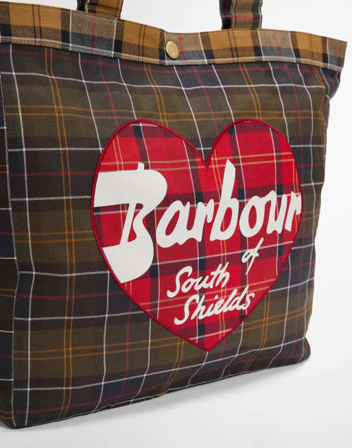 Barbour heart graphic logo tartan check tote bag in green, 4 of 6