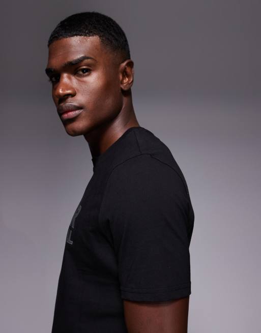 Barbour International – Basic-T-Shirt in Schwarz mit Print, 4 von 5
