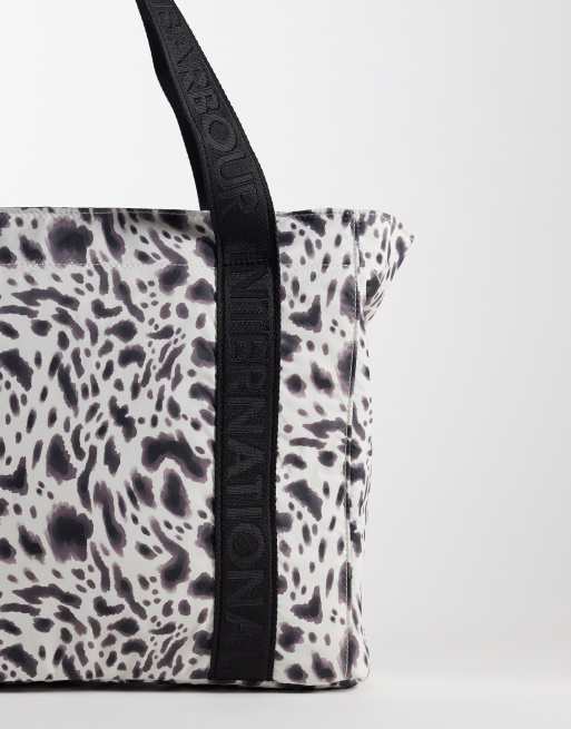 Barbour International Boulevard leopard print logo tote bag in purple, 3 of 4