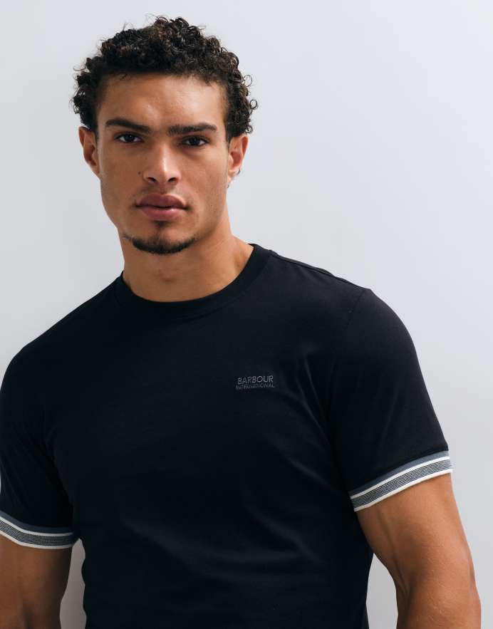 Barbour International camiseta negra de manga corta con logo y ribetes Newport