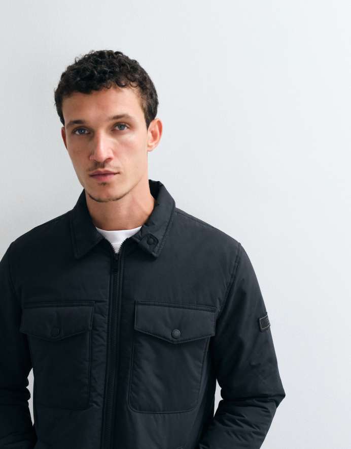 Barbour International chaqueta estilo camisa guateada negra Distill
