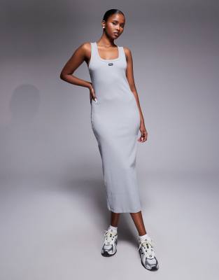 Barbour International - Chicago - Midikleid in verwaschenem Grau mit Ringerrücken und Logo