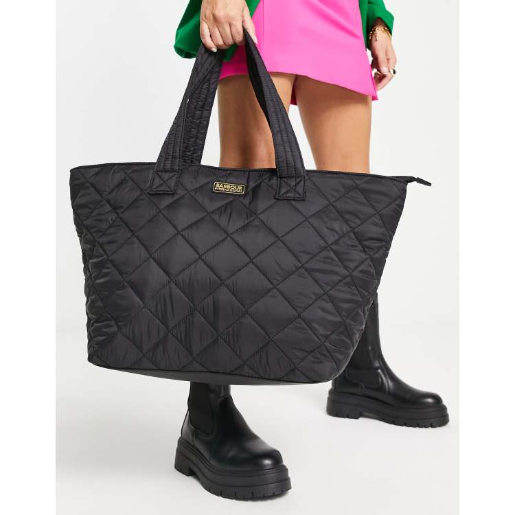 Barbour hot sale quilted bag