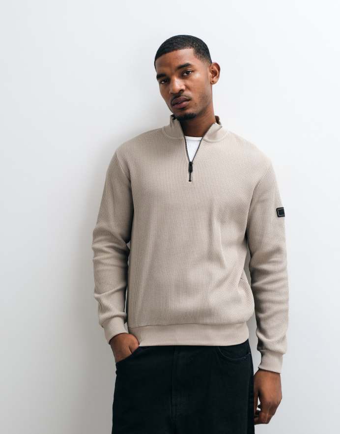 Barbour International Curve sudadera con media cremallera en beige