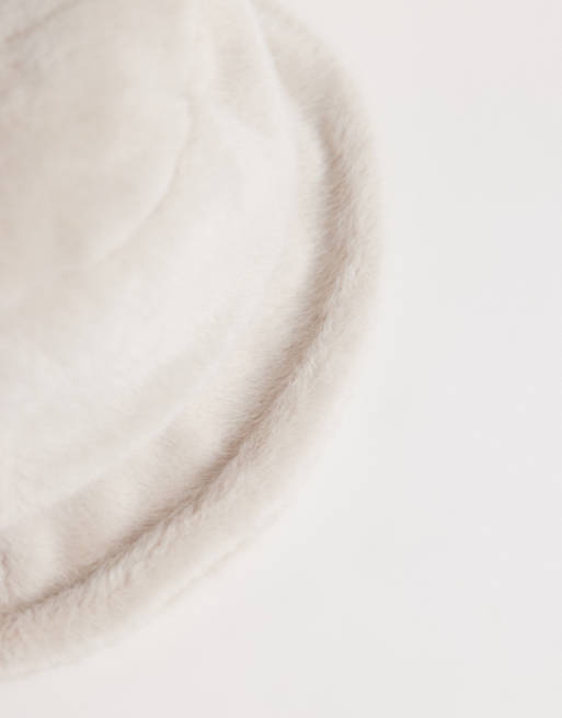 Barbour International Cyrus faux fur bucket hat in off white, 3 of 3