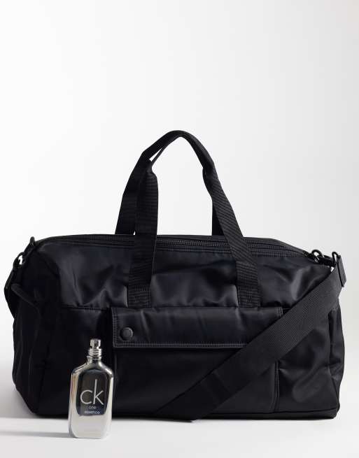 Barbour International Daleson duffel gym bag in black, 2 of 4