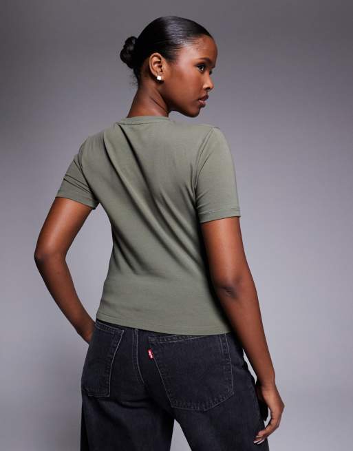 Barbour International – Devin – Kakifärgad t-shirt med logga och smal passform, 4 av 4