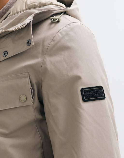 Barbour International Endley wasserfeste Jacke mit Kapuze in Beige, 3 von 5