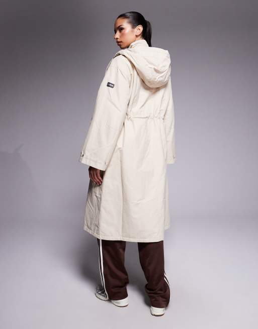 Barbour International – Gabriella – Wasserabweisende, lange Jacke in Ecru , 2 von 4