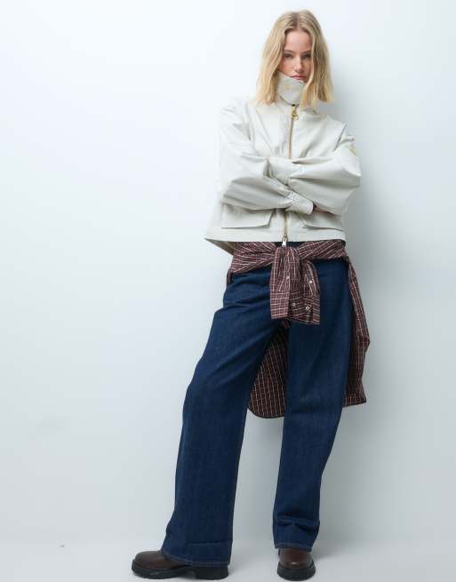 Barbour International Gabriette waterafstotend jack met rits in gebroken wit, 3 van 4