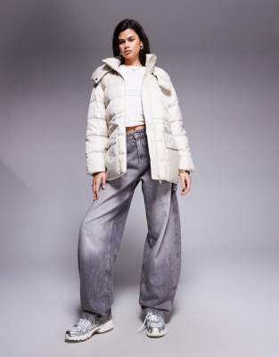 Barbour International - Lisbon - Pufferjacke in Ecru-Neutral