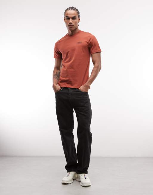 Barbour International – Mörkorange t-shirt med liten logga, 2 av 5