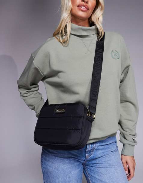 Barbour International – Svart, quiltad axelremsväska i oversized fit - view 1