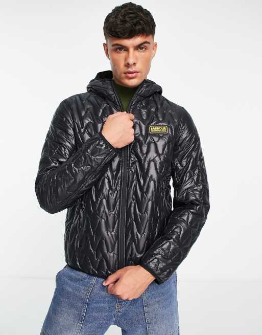 Barbour International – Wave – Gesteppte Kapuzenjacke in Schwarz