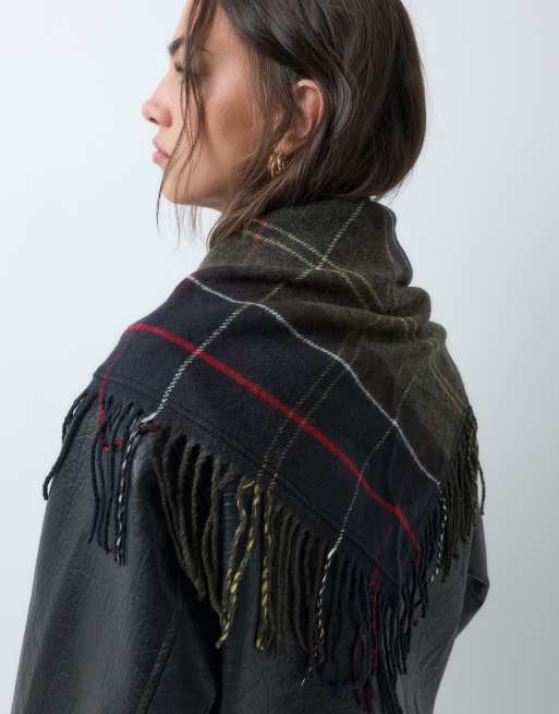 Barbour Kirklees acrylic knit tartan check scarf in green, 5 of 5