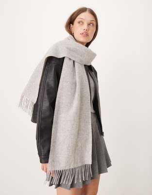 Barbour Lambswool woven scarf in light grey