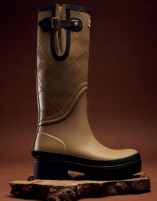 Barbour Leigton tartan tall welly boot in beige, 2 of 7