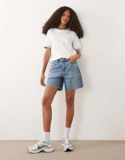 Barbour Madeline short sleeve logo contrast t-shirt in white and blue, 3 of 4