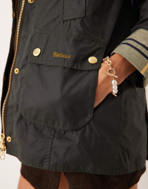 Barbour Modern Beadnell wax jacket in black, 2 of 4