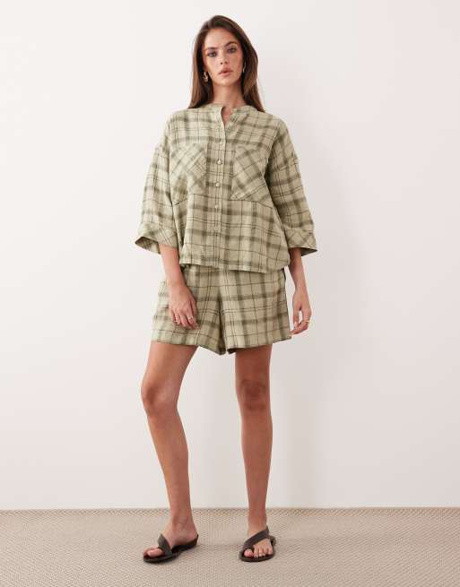 Barbour Orla co-ord short sleeve linen oversized collarless tartan shirt in green, 2 of 4