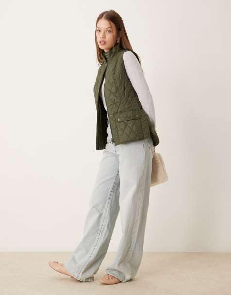 Barbour Otterburn Quilted Gilet in olive - view 1