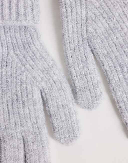 Barbour Pendle rib knit gloves in light grey, 3 of 3