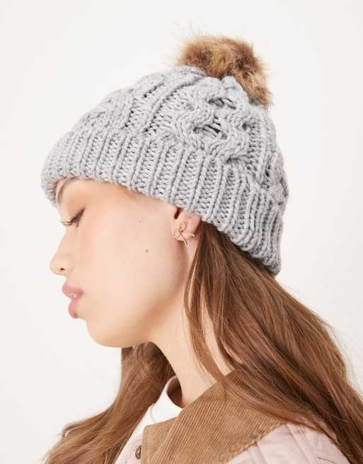 Barbour Penshaw Cable Beanie Hat Barbour Penshaw Cable-Knit Beanie