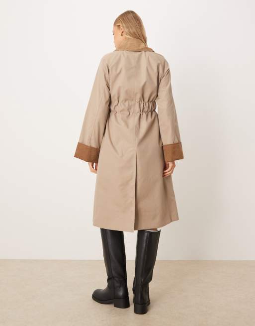 Barbour reagan showerproof jacket in honey, 4 of 4