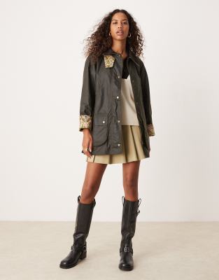 Barbour Shelton wax jacket in archive olive / eyebright