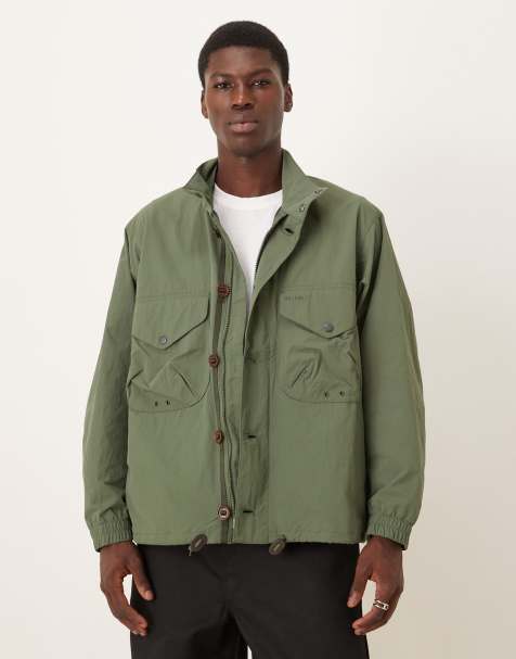 Barbour short showerproof jacket in green - view 1
