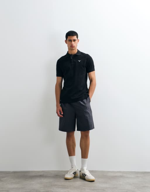 Barbour short sleeve pique tailored logo polo shirt in black, 2 of 5
