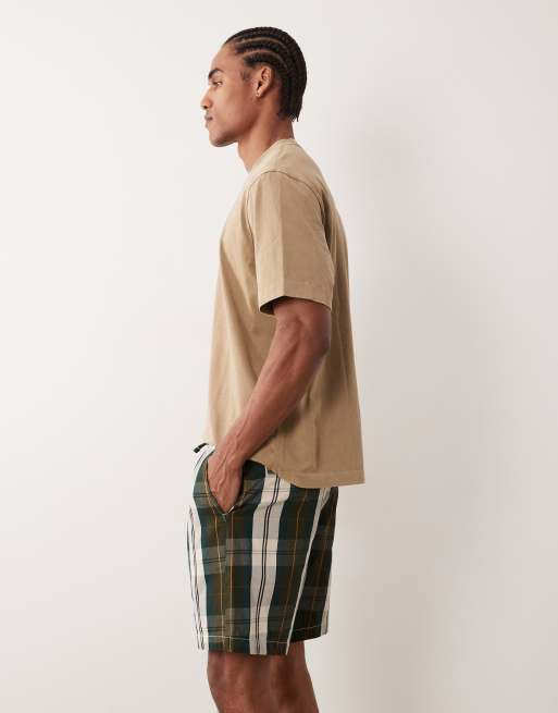 Barbour tartan check relaxed short in green, 3 of 5