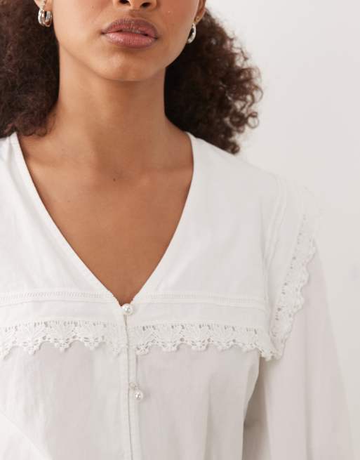 Barbour Tisbury long sleeve collared lace broderie blouse in white , 3 of 4