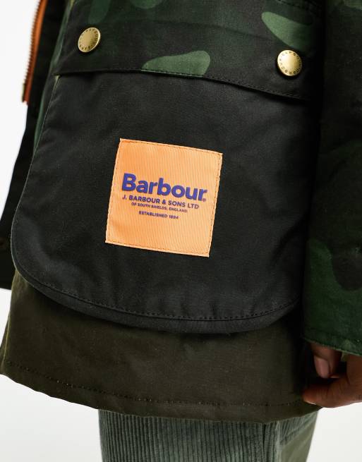 Barbour x ASOS – Woskowana kurtka w oliwkowe moro – Tylko w ASOS, 4 z 4