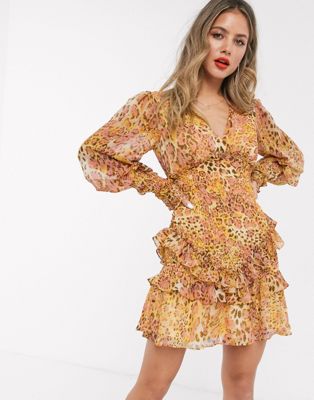 Bardot - Aangerimpelde mini-jurk met ruches, lange mouwen en luipaardprint in mosterdgeel en roze-Multi