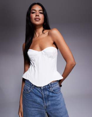 Bardot - Cristo - Trägerloses Korsett-Bustier in Orchideenweiß