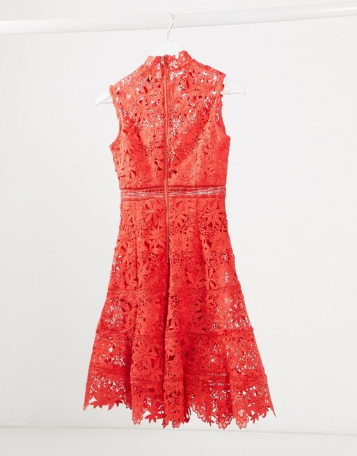 Bardot – Czerwona koronkowa sukienka midi z obniżoną talią | ASOS