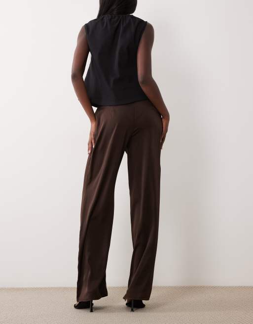 Bardot Devin mid rise satin trousers in dark chocolate , 4 of 5