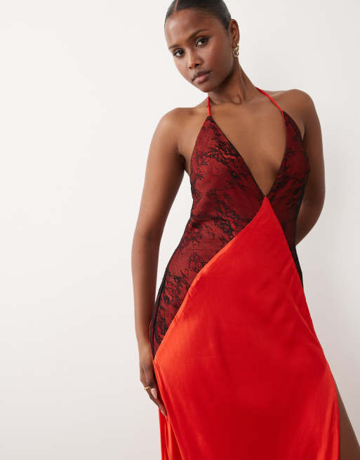 Bardot Exclusive – Estrella – Czerwona sukienka maxi z dekoltem halter i koronką, 2 z 4