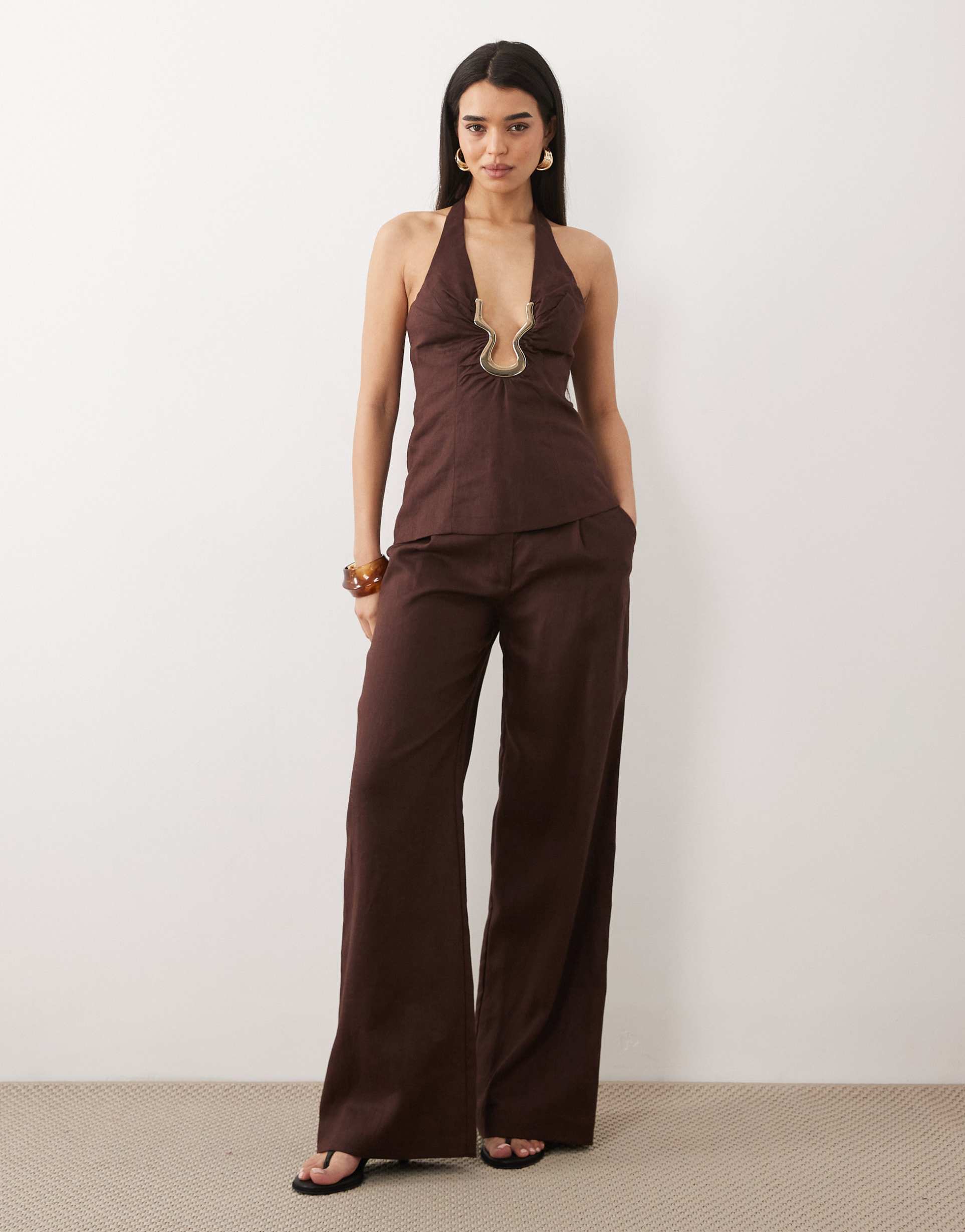 bardot geordy hipster linen pants in chocolate - part of a set