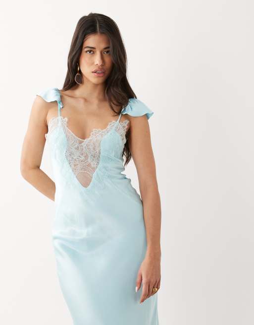 Bardot – Ivy – Satin-Maxikleid in zartem Blau mit tiefem Ausschnitt und Spitzendetail, 2 von 4